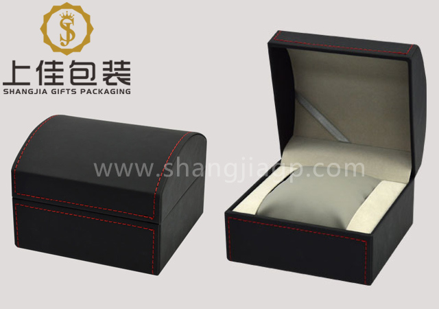 Plastic watch box